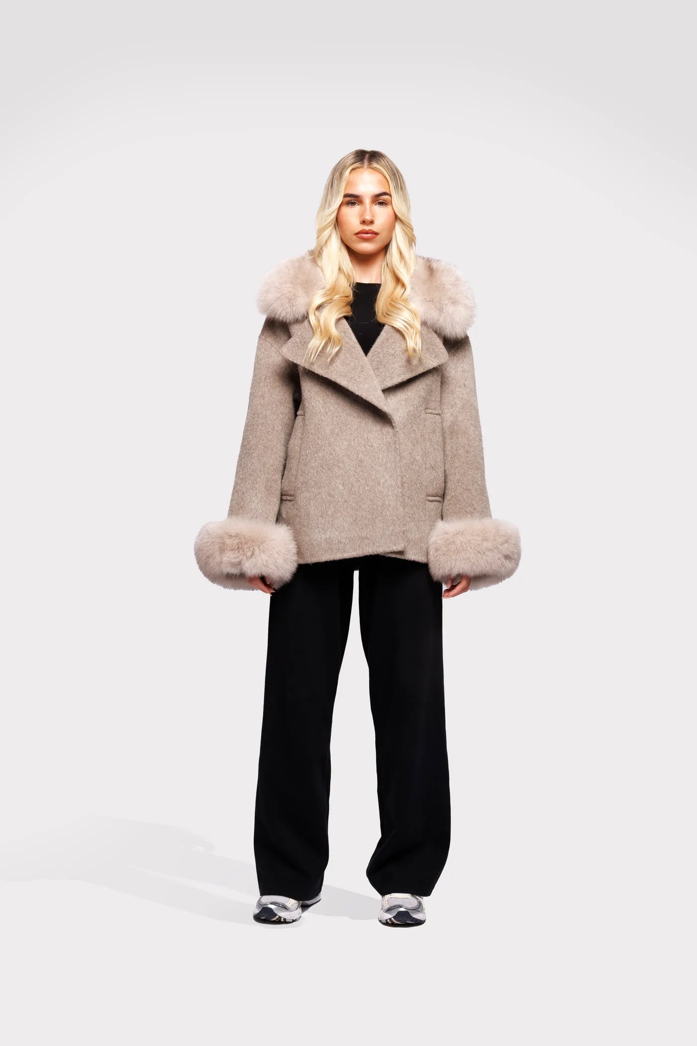 Manteau Croisé Beige avec Fourrure