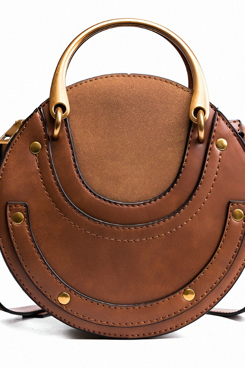 Sac rond camel à poignée dorée